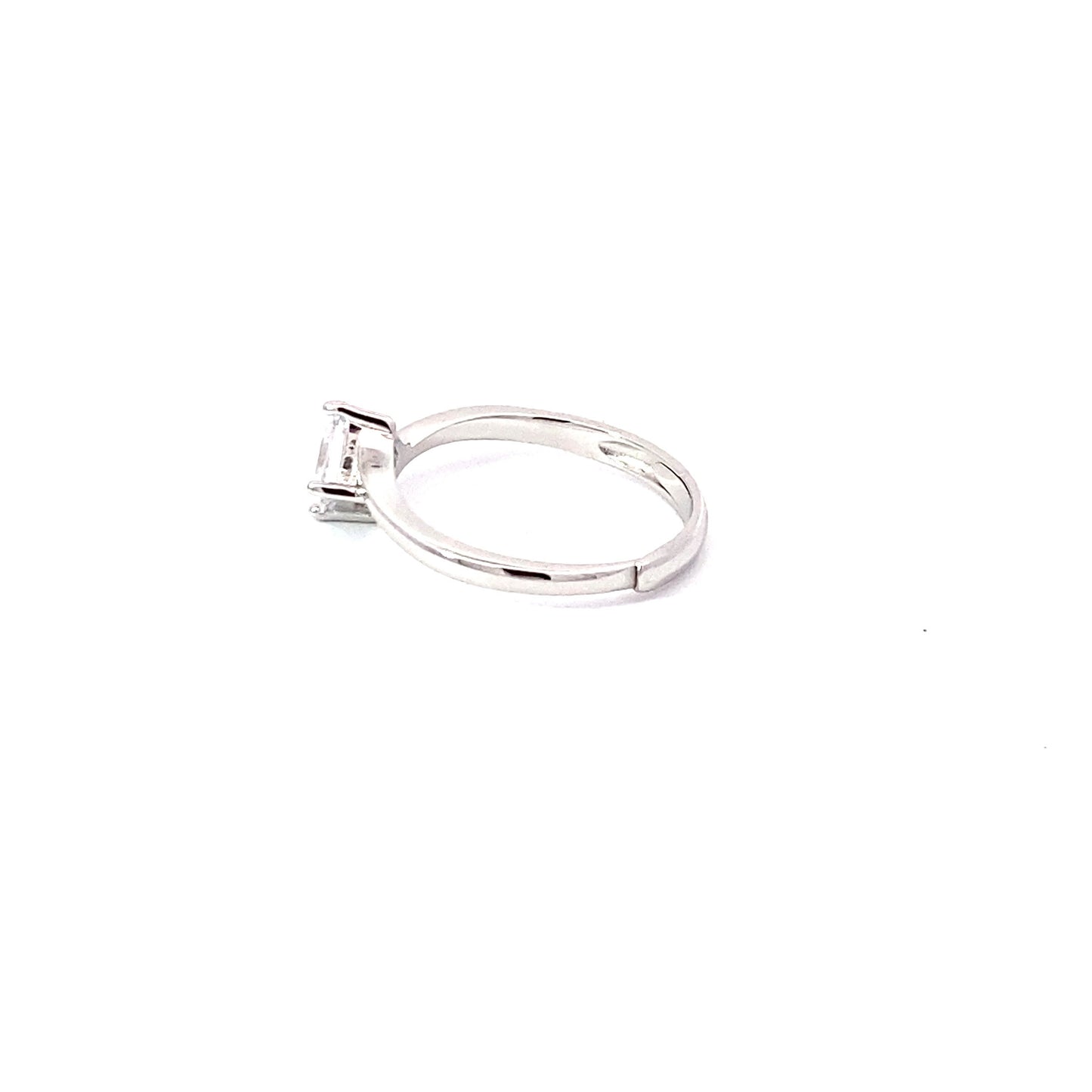 Classic Diamond Solitare Silver Ring