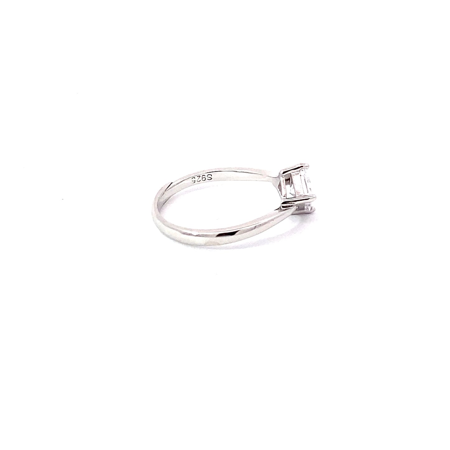 Classic Diamond Solitare Silver Ring