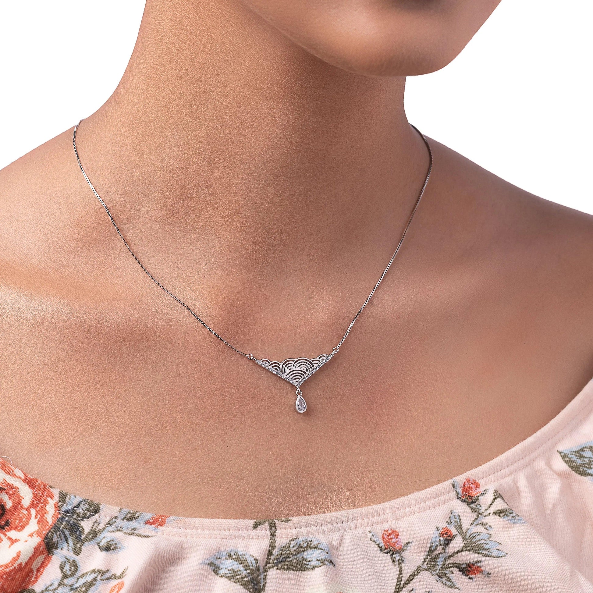 Silver Cloud Valley Necklace Dhanaza